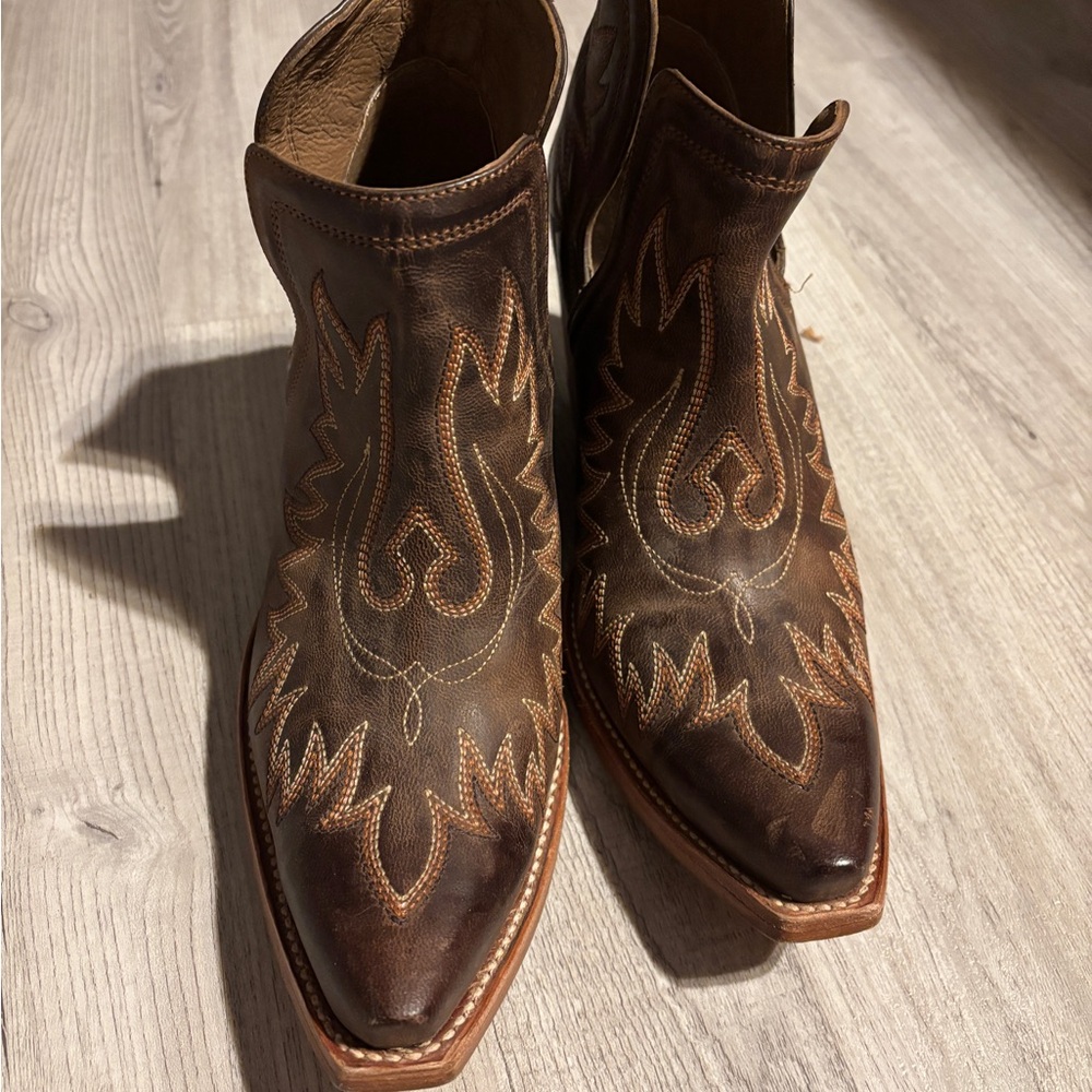 Ariat Dark Brown Western Boots